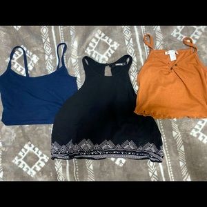 3/$10⭐️- crop top bundle!